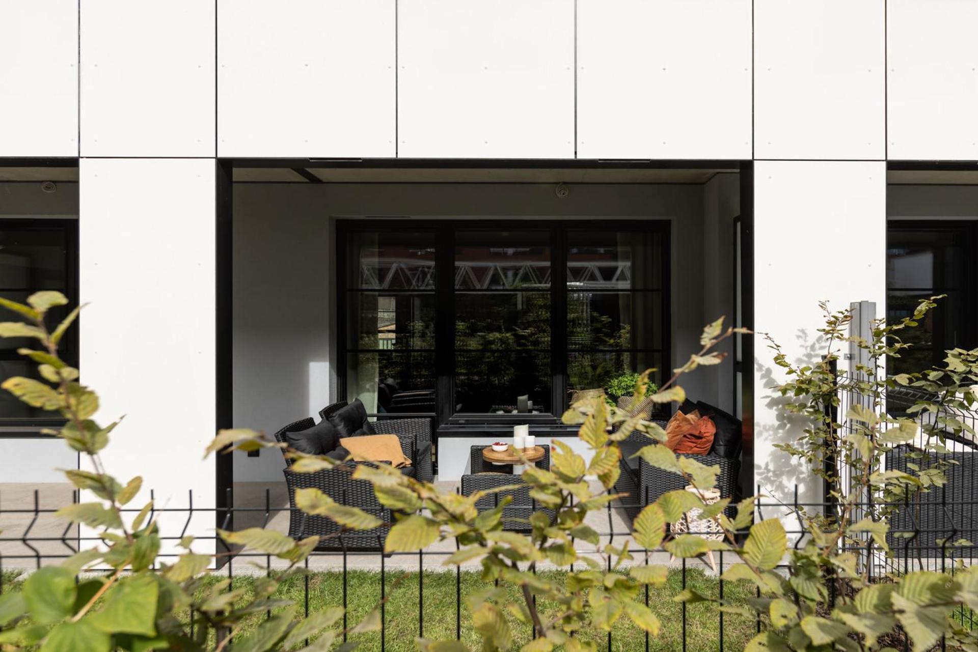 Solidarnosc Three Bedrooms & Garden Apartment Гданьск Экстерьер фото
