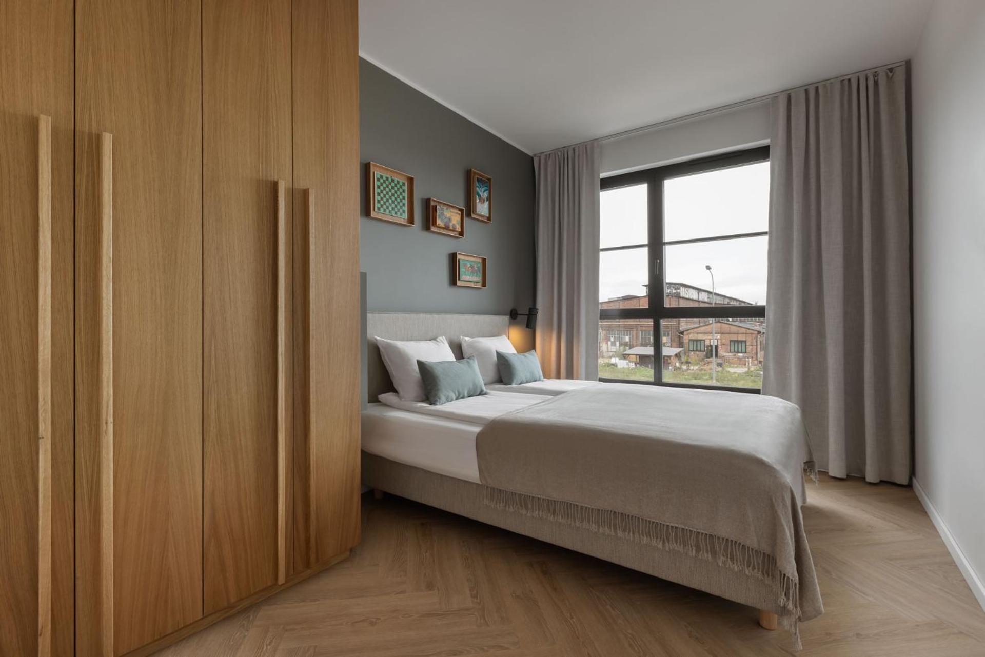 Solidarnosc Three Bedrooms & Garden Apartment Гданьск Экстерьер фото